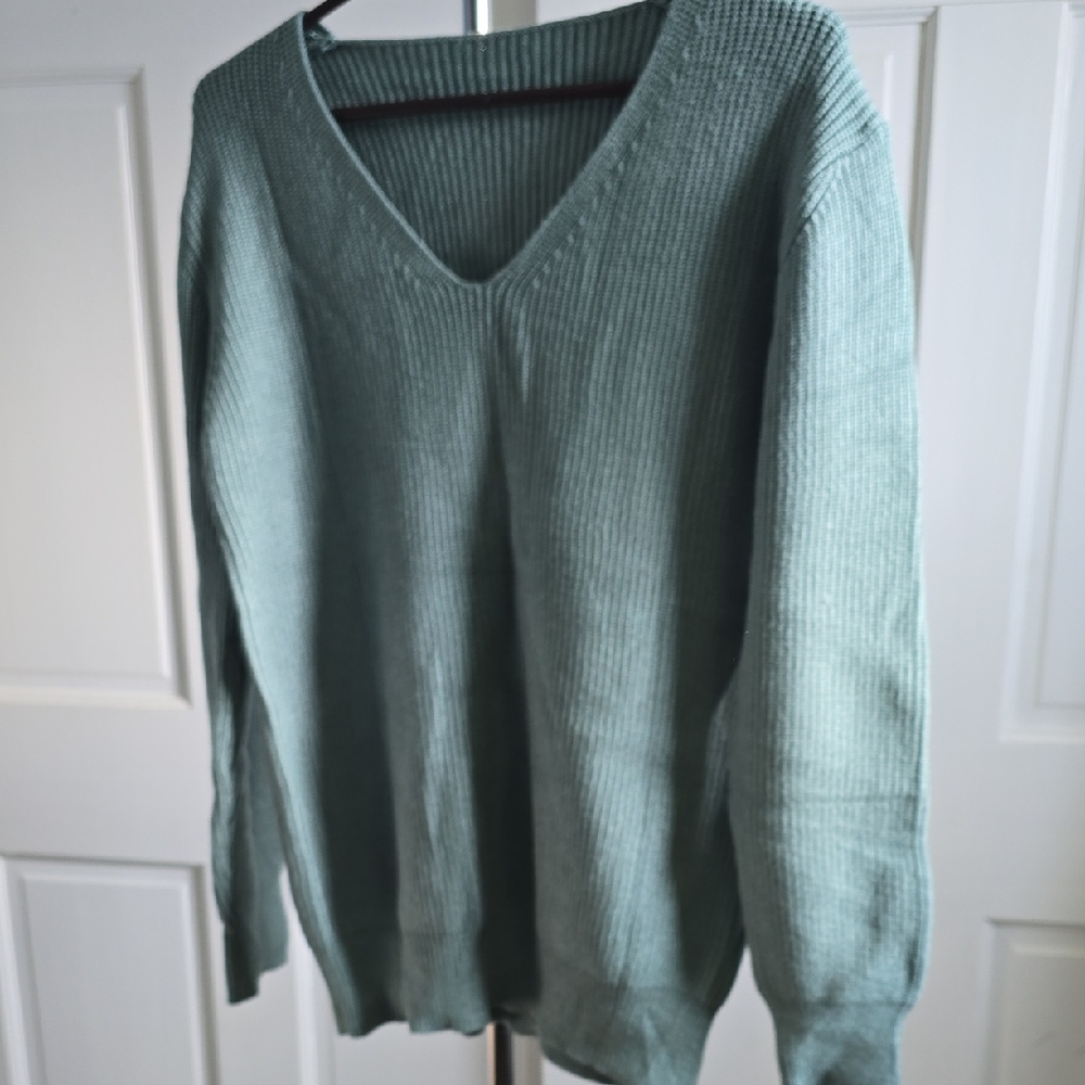 V-Neck Ribbed Sweater - Green